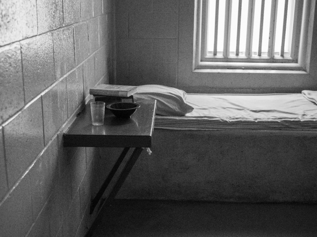 Conditions de détention indignes à la prison Lyon Corbas : faites appel à un avocat !