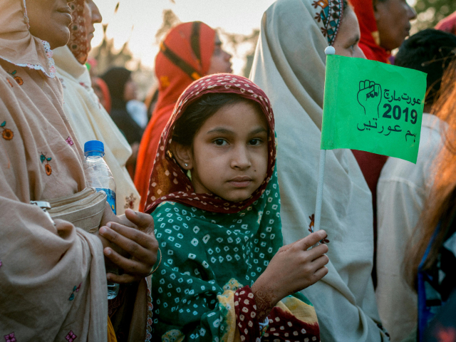 Pakistan : Pourquoi la CNDA refuse la notion de « groupe social » pour les femmes ?