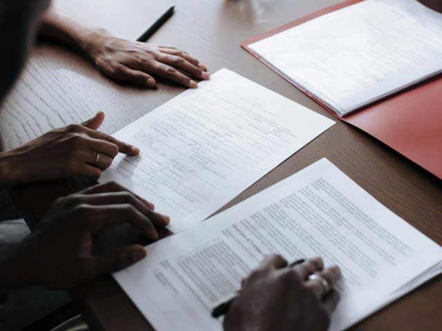 Comment faire annuler une OQTF ? Tout comprendre aux recours OQTF en 5 minutes